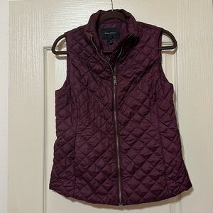 Women’s Banana Republic quilted vest